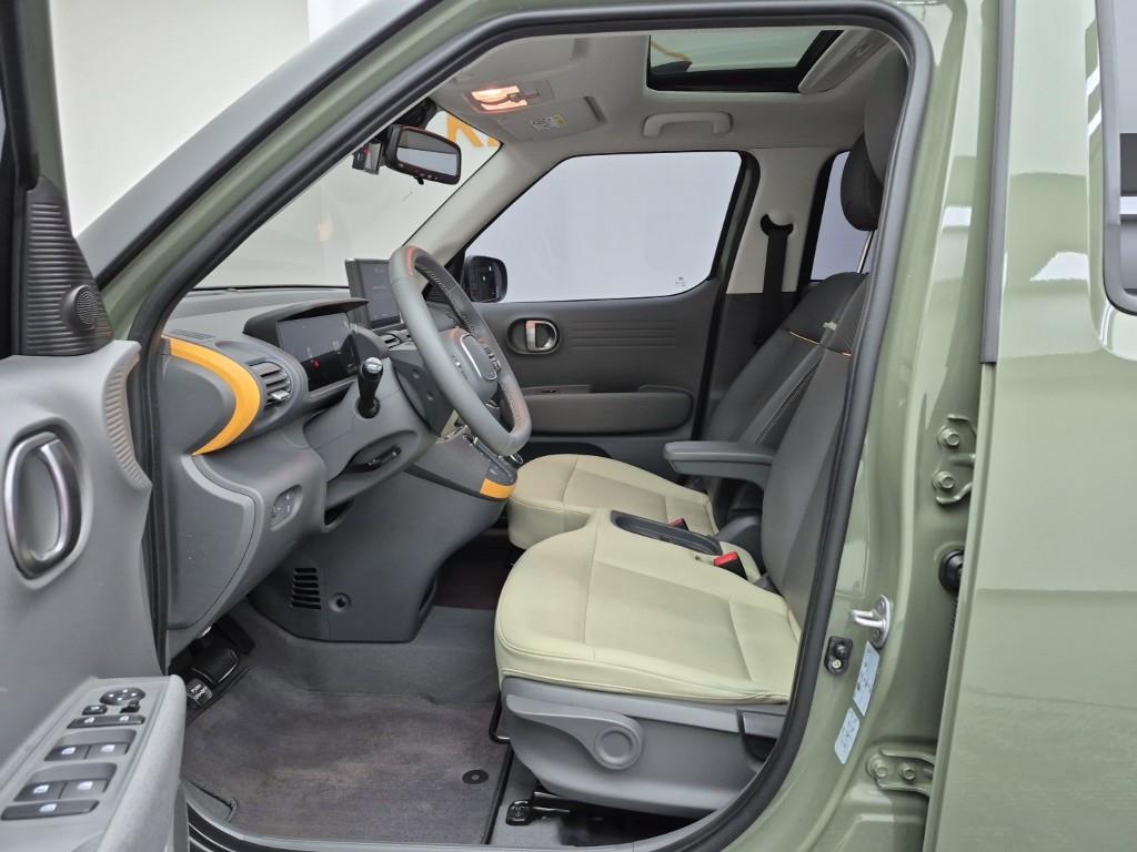 HYUNDAI Casper - Vista 11