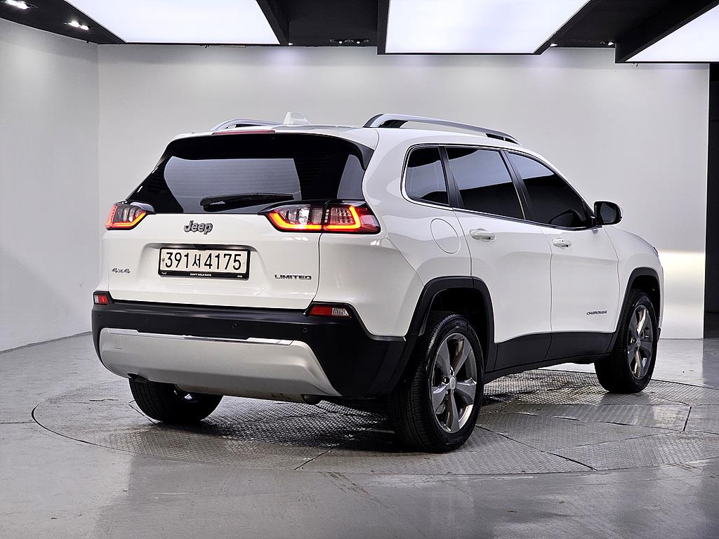 Jeep Cherokee - Vista 4