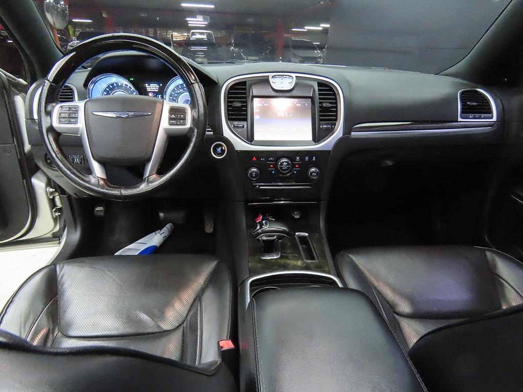 Chrysler 300C - Vista 7