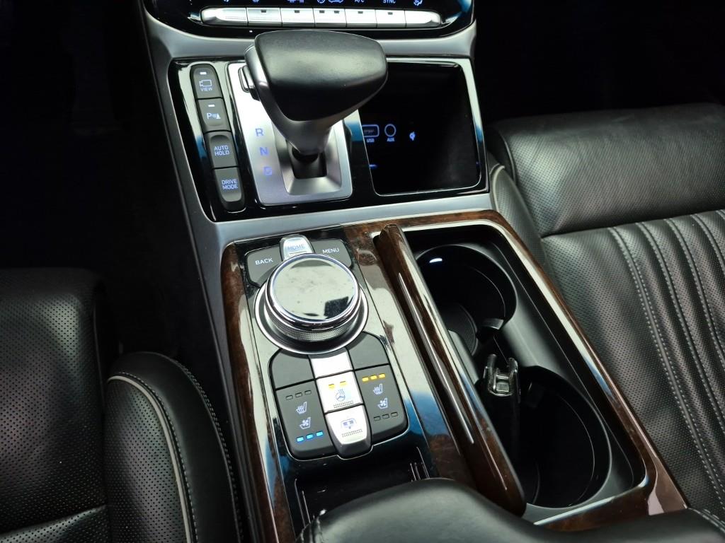 Genesis EQ900 - Vista 8