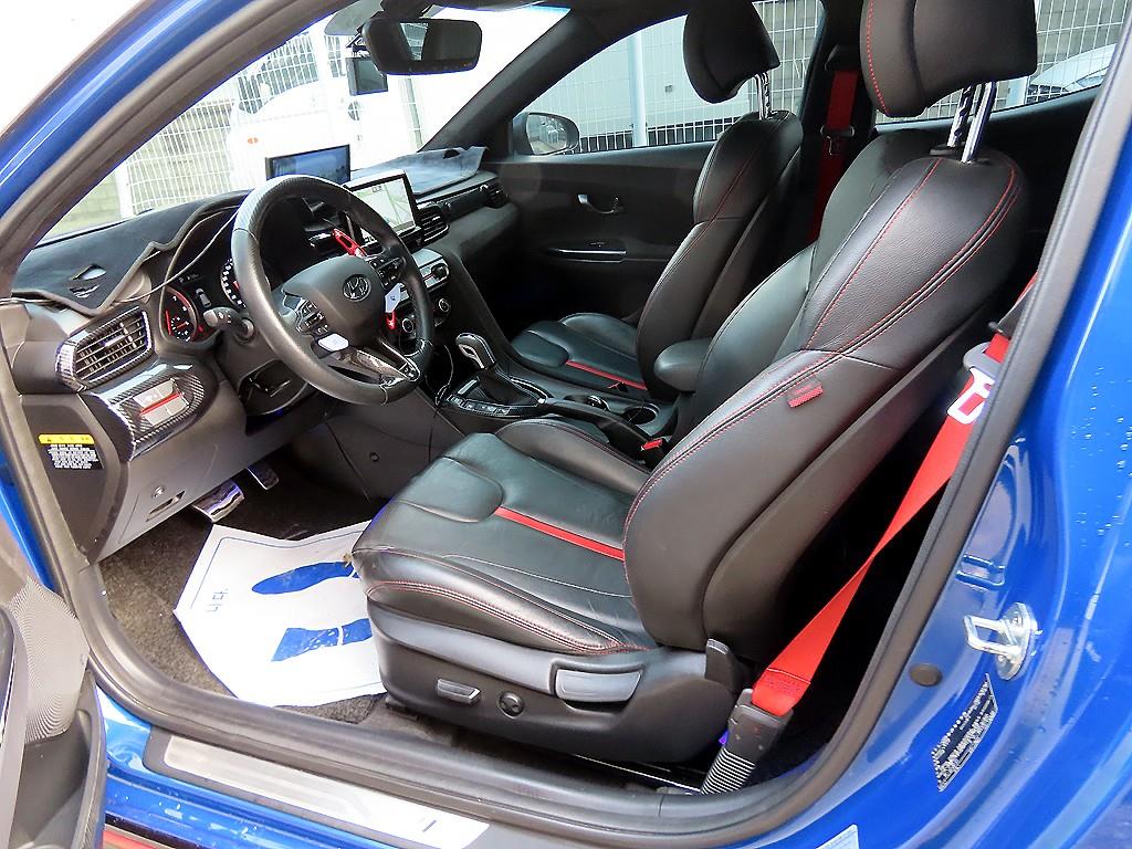 HYUNDAI Veloster - Vista 5