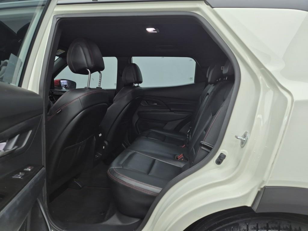 Ssangyong Korando - Vista 12