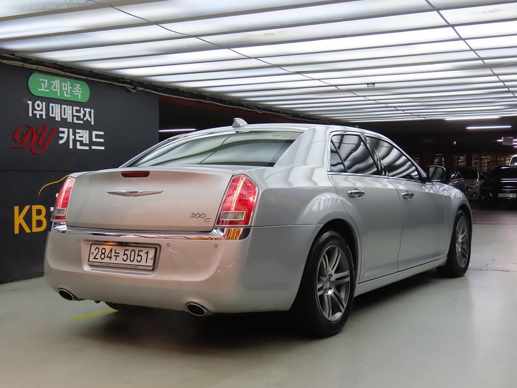 Chrysler 300C - Vista 4