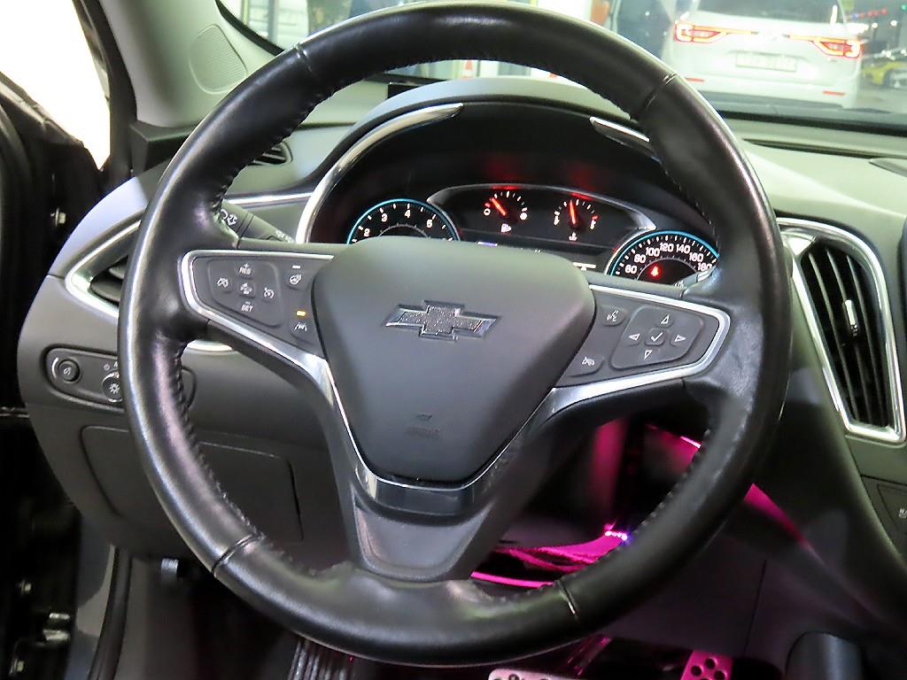 Chevrolet Malibu - Vista 8