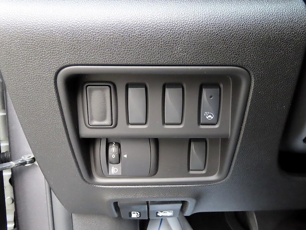 SAMSUNG QM6 - Vista 12