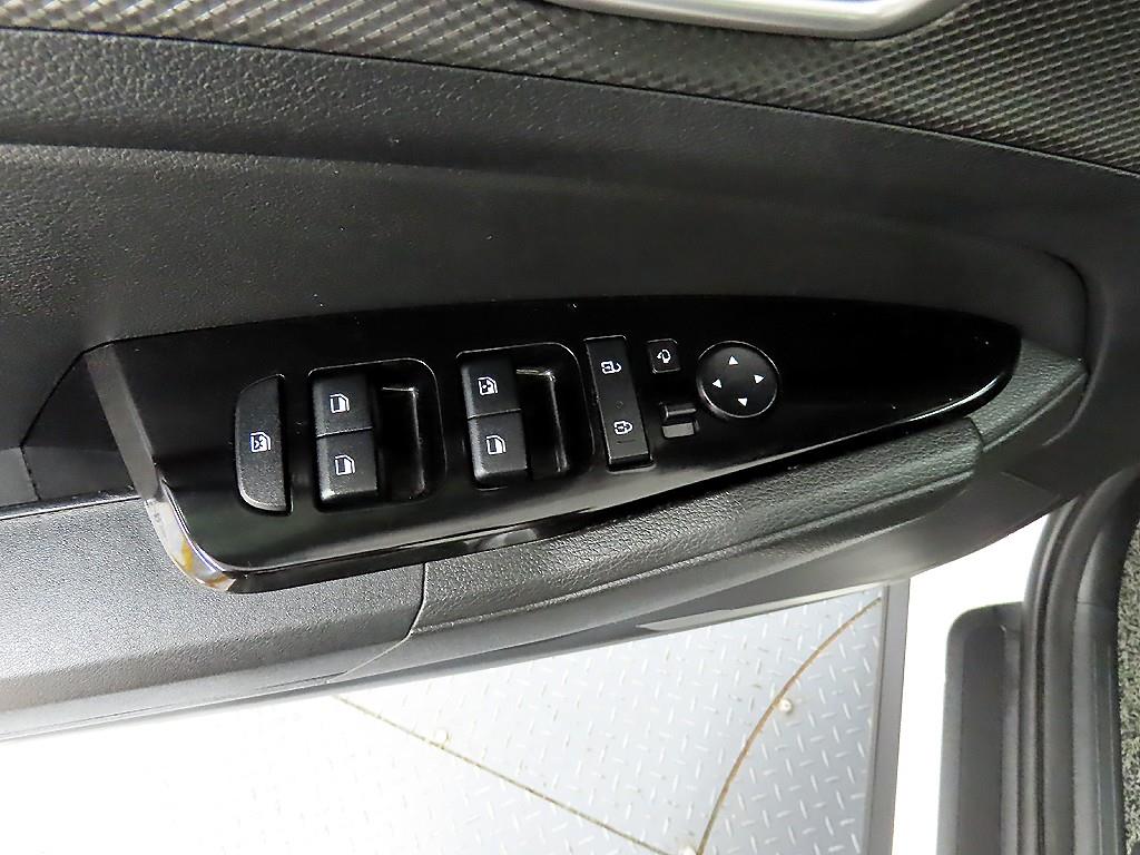 KIA Sportage - Vista 11