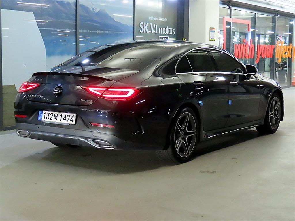 Mercedes Benz CLS Class - Vista 4