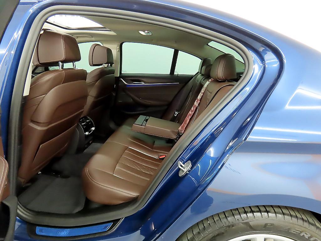 BMW 5 Series - Vista 6