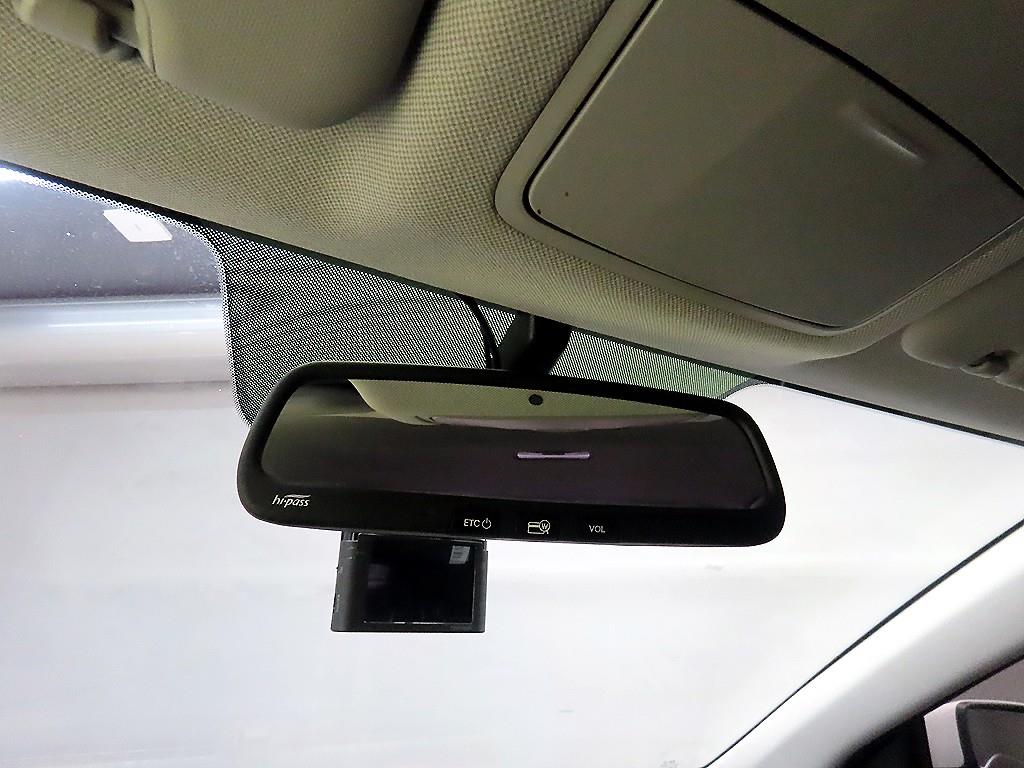 HYUNDAI Avante 2018 Blanco - Importación desde Corea - HF Imports Iquique - Foto 17