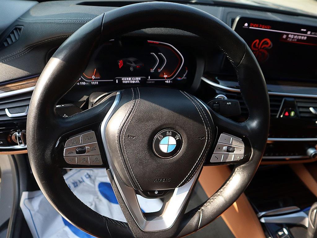 BMW 5 Series - Vista 8