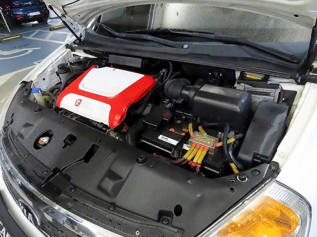 KIA Carnival 2013 Blanco - Importación desde Corea - HF Imports Iquique - Foto 19