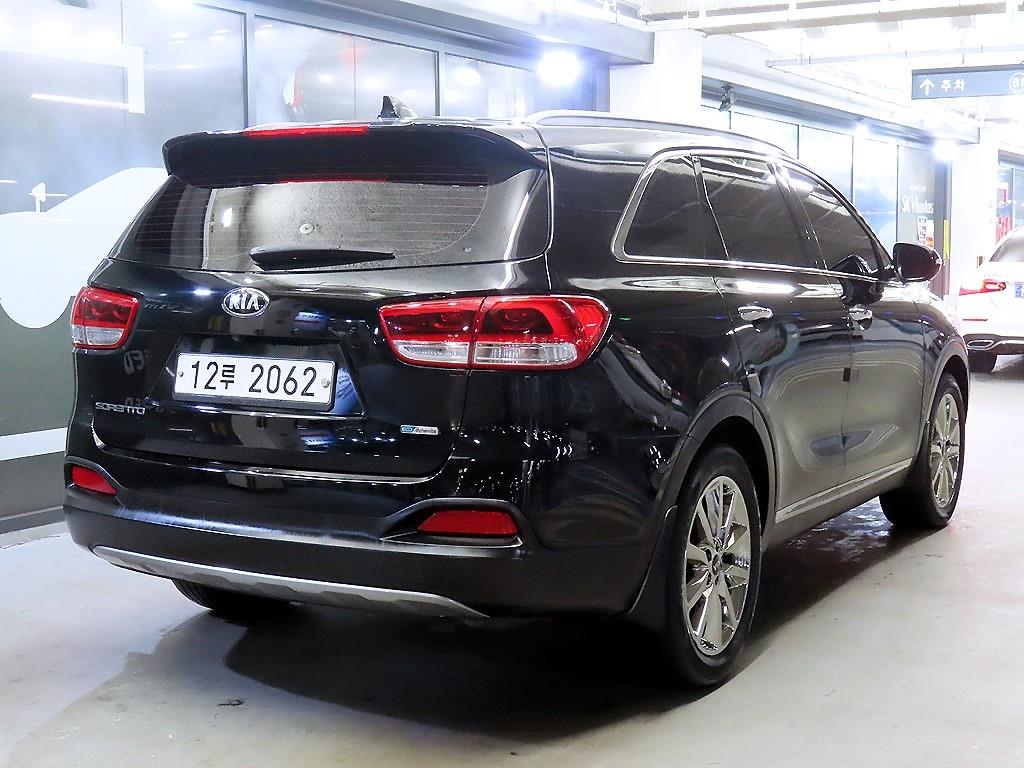 KIA Sorento - Vista 4