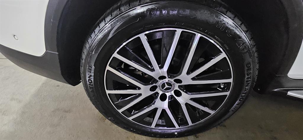 Mercedes Benz GLC Class - Vista 7