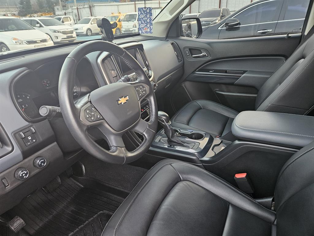 Chevrolet ?Colorado 2022 Negro - Importación desde Corea - HF Imports Iquique - Foto 18