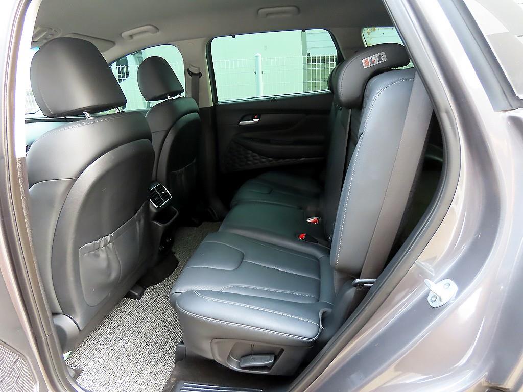 HYUNDAI Santa Fe - Vista 6