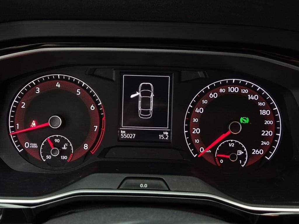 Volkswagen Jetta - Vista 6