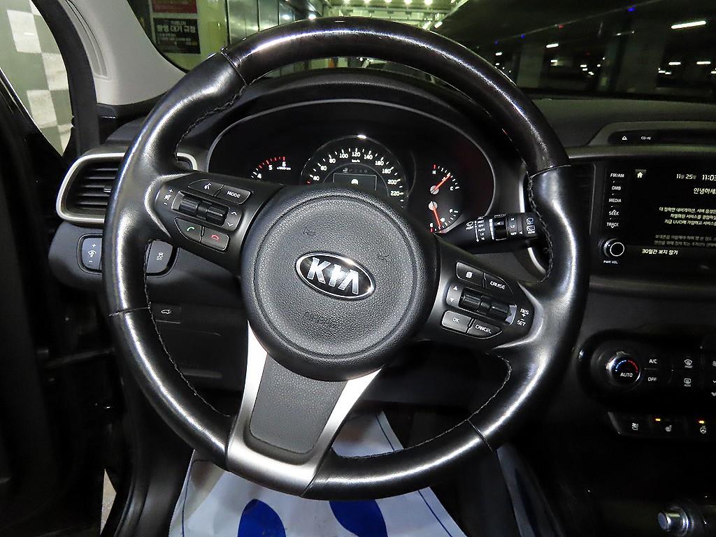 KIA Sorento - Vista 8