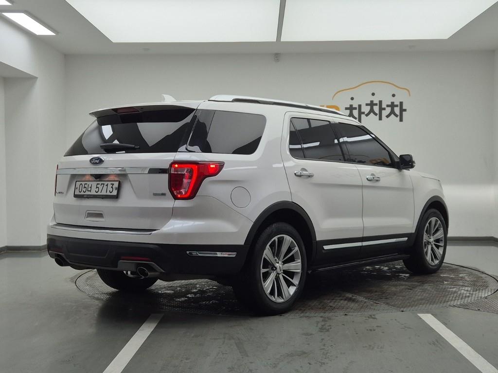 Ford Explorer - Vista 4