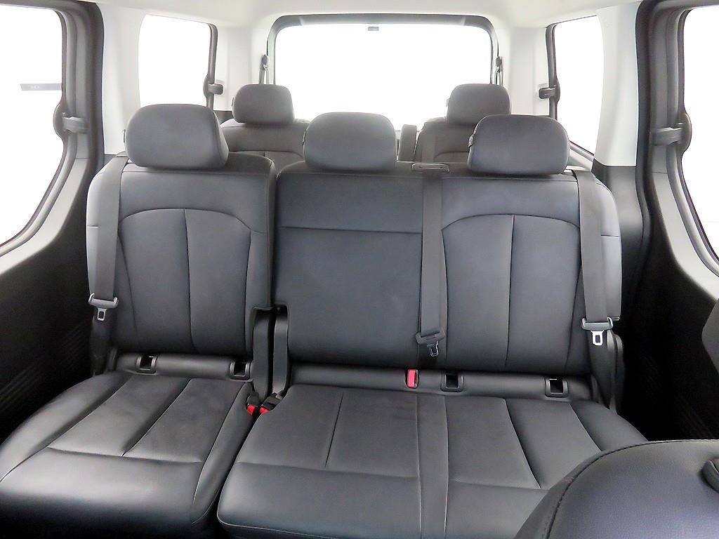 HYUNDAI Staria - Vista 9