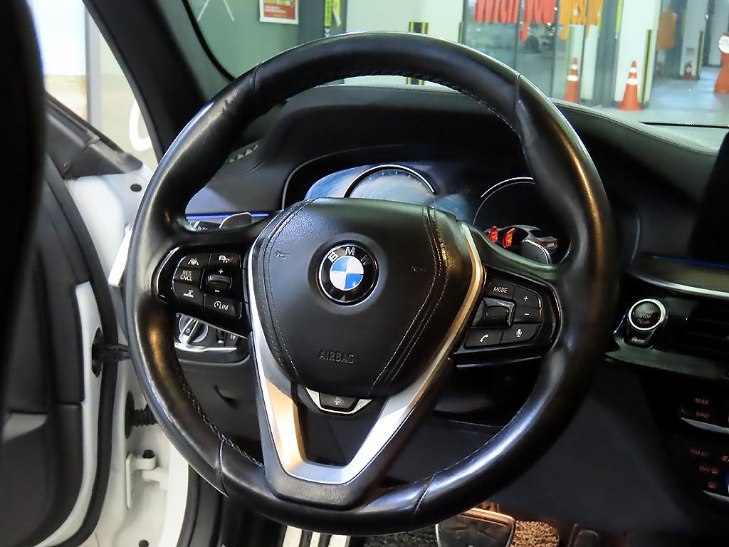 BMW 5 Series - Vista 8