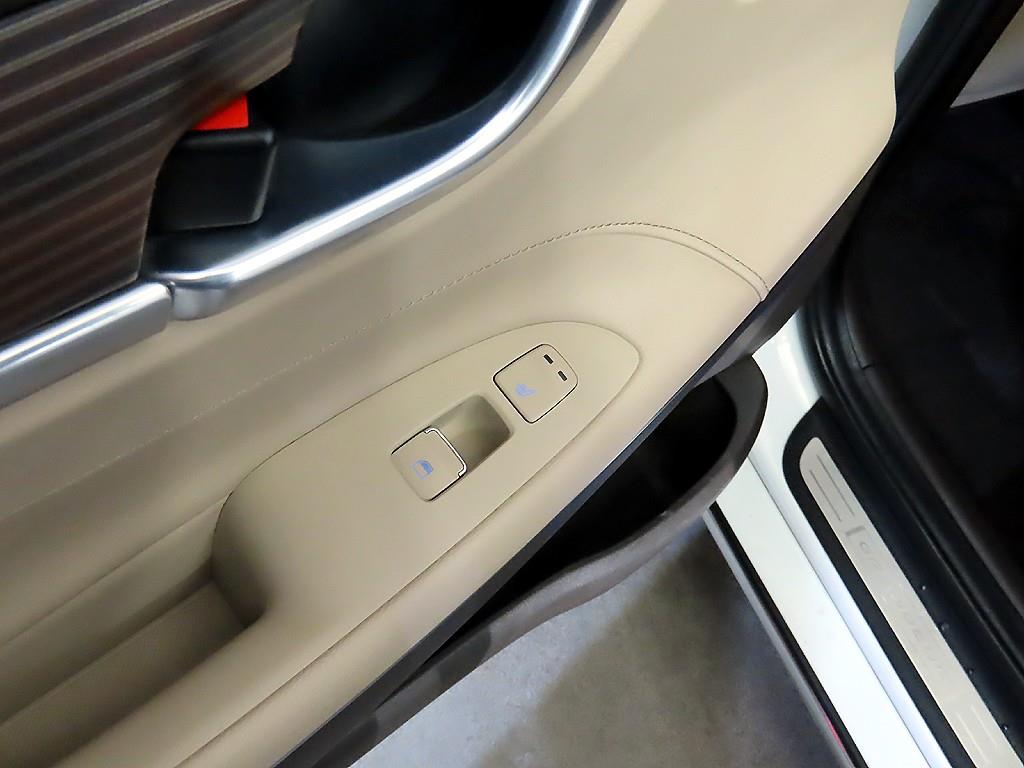 HYUNDAI Grandeur 2017 Blanco - Importación desde Corea - HF Imports Iquique - Foto 16