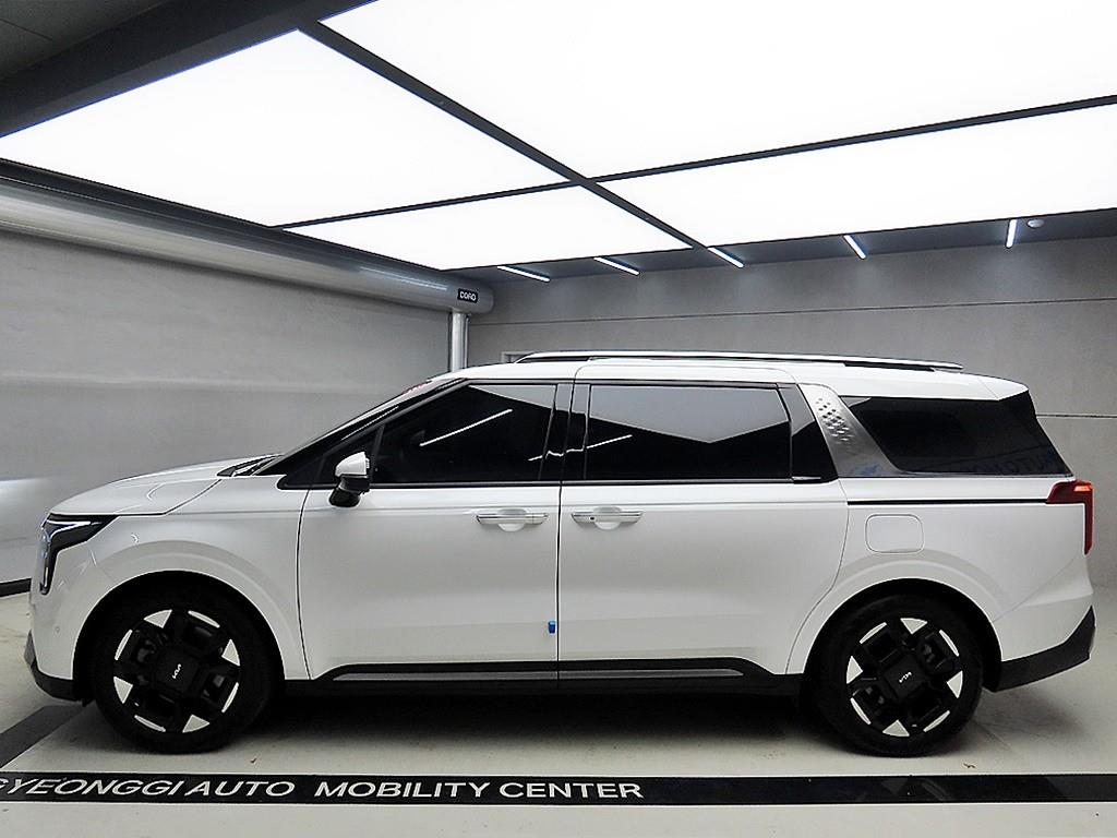 KIA Carnival - Vista 4