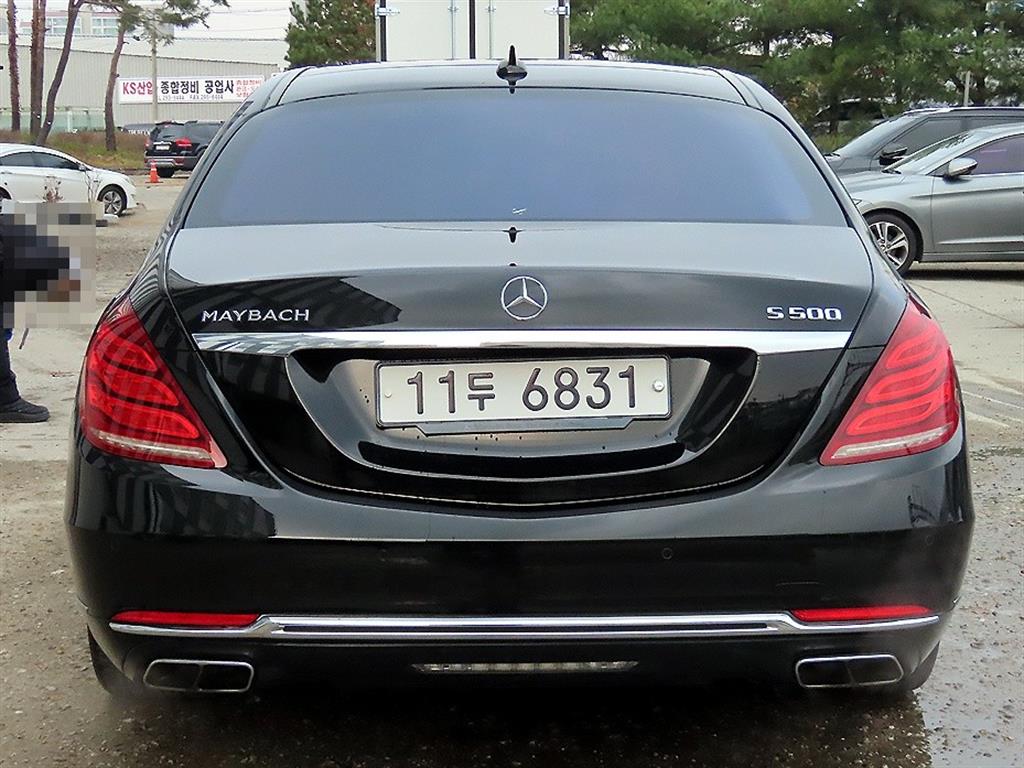 Mercedes Benz S Class - Vista 4
