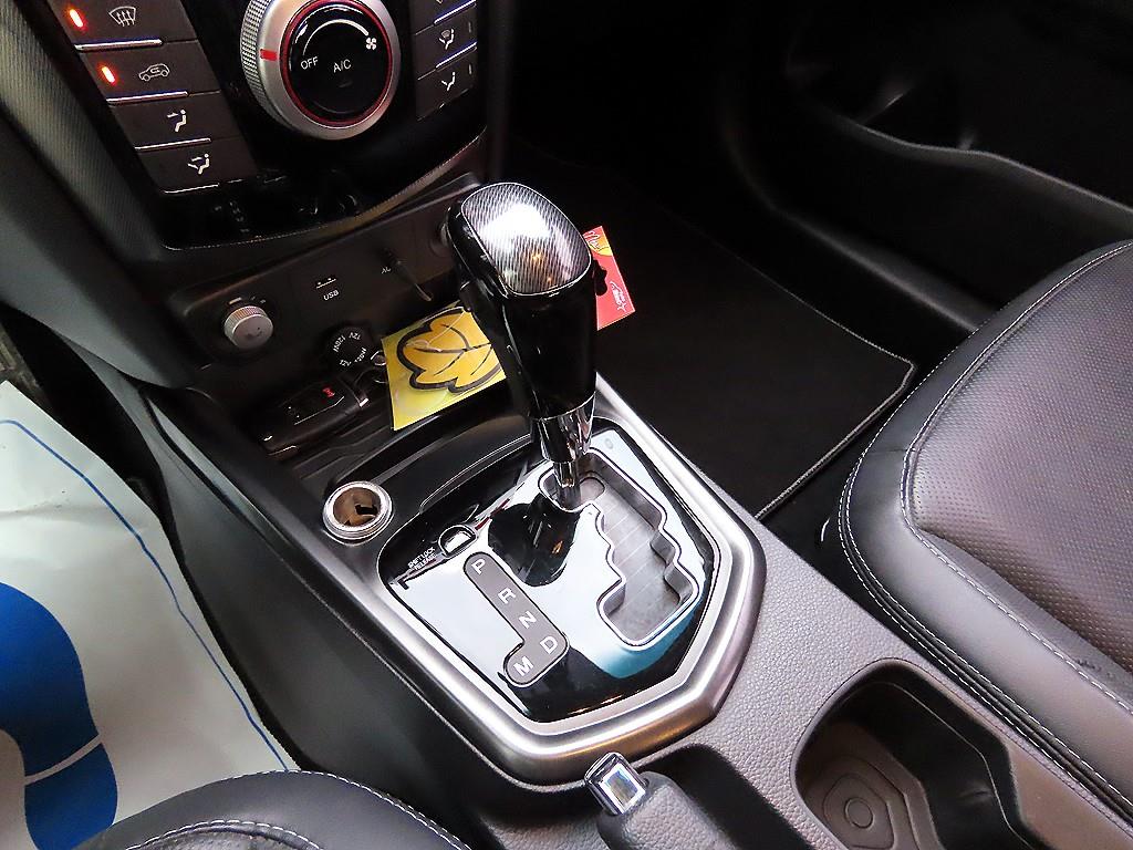 Ssangyong Tivoli - Vista 10