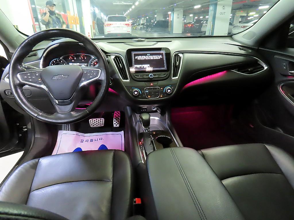 Chevrolet Malibu - Vista 10