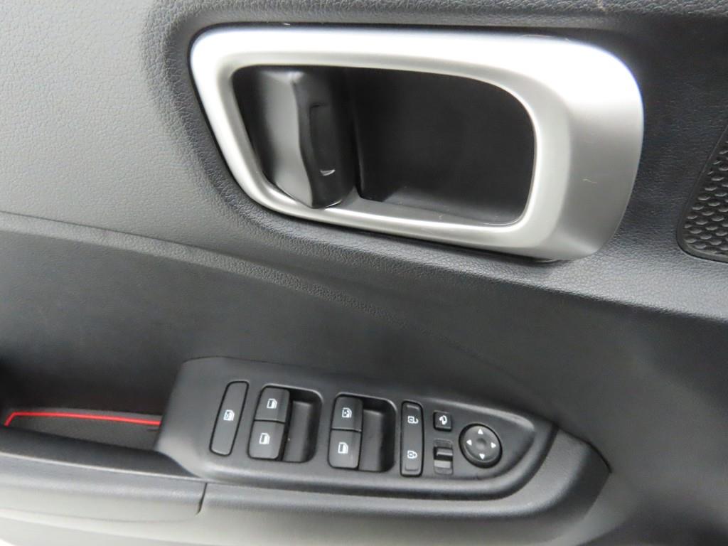 HYUNDAI Venue - Vista 9