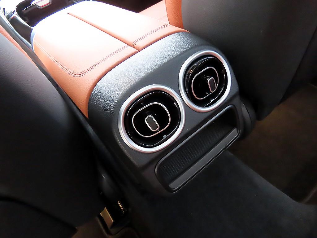 Mercedes Benz C Class 2022 Gris - Importación desde Corea - HF Imports Iquique - Foto 16