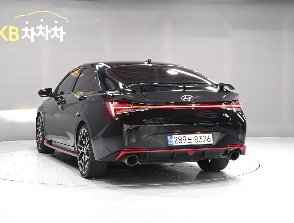 HYUNDAI Avante - Vista 4