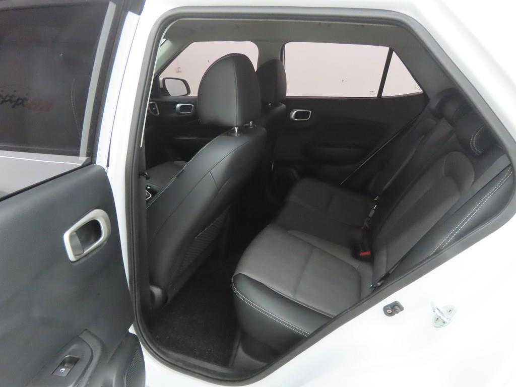 HYUNDAI Venue - Vista 6