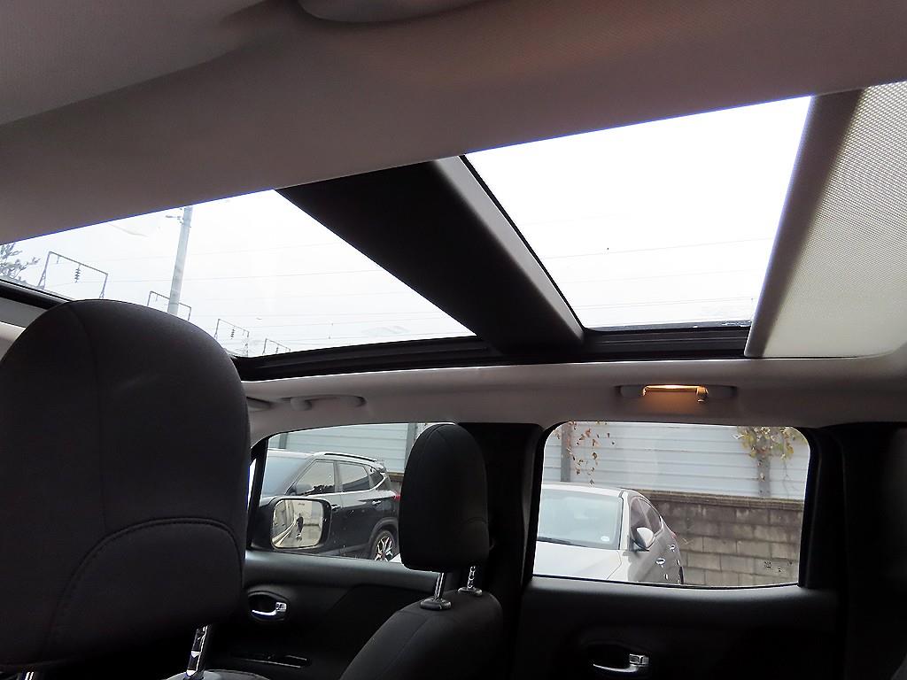 Jeep Renegade 2016 Negro - Importación desde Corea - HF Imports Iquique - Foto 15