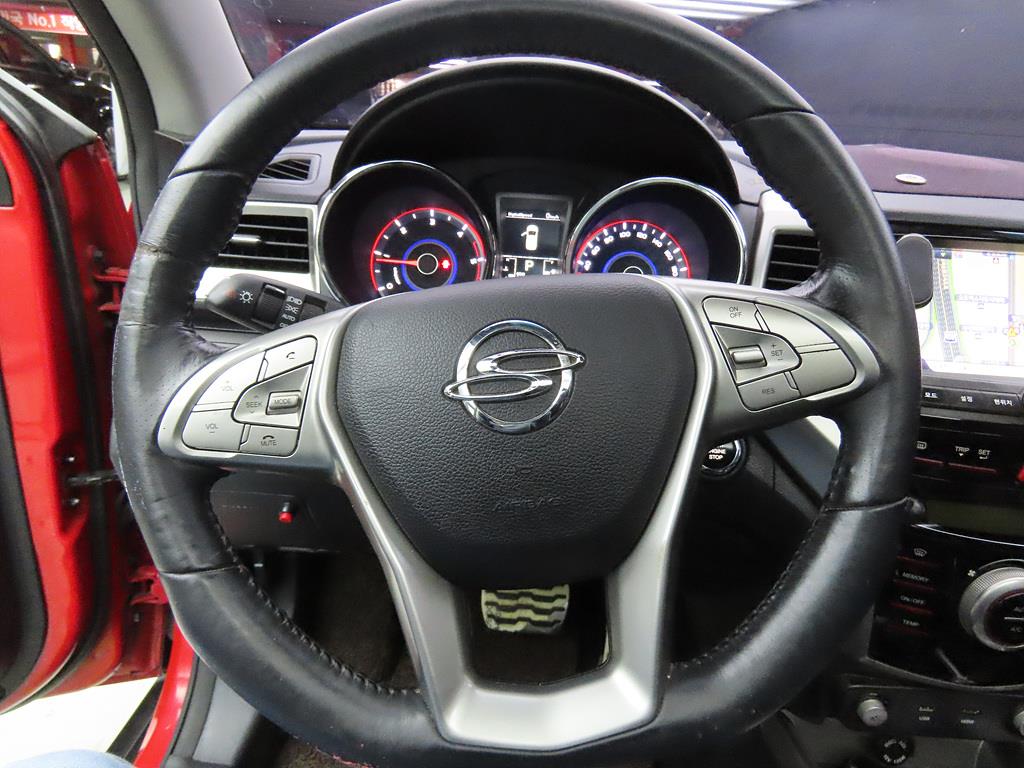 Ssangyong Tivoli - Vista 8