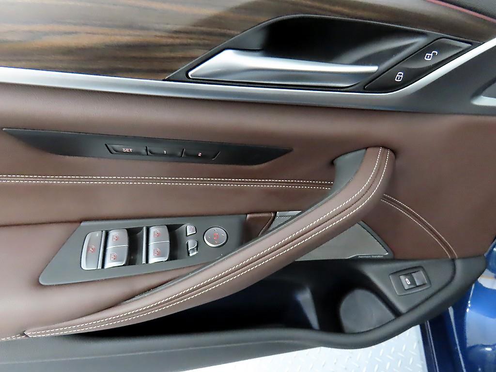 BMW 5 Series - Vista 11