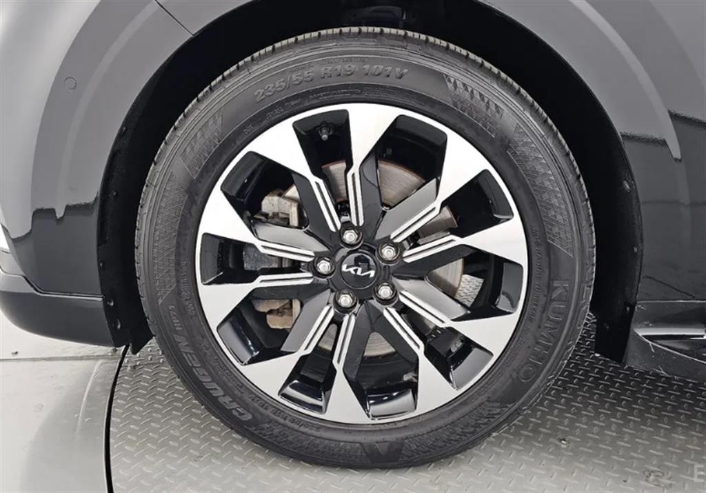 KIA Carnival - Vista 7