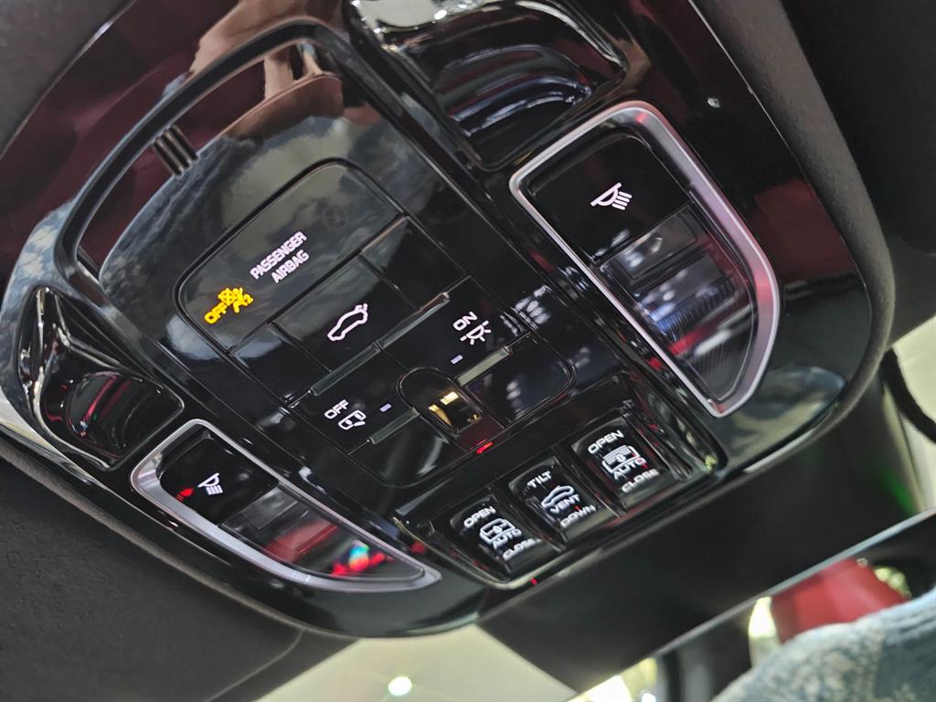 Maserati Grecale 2023 Blanco - Importación desde Corea - HF Imports Iquique - Foto 17