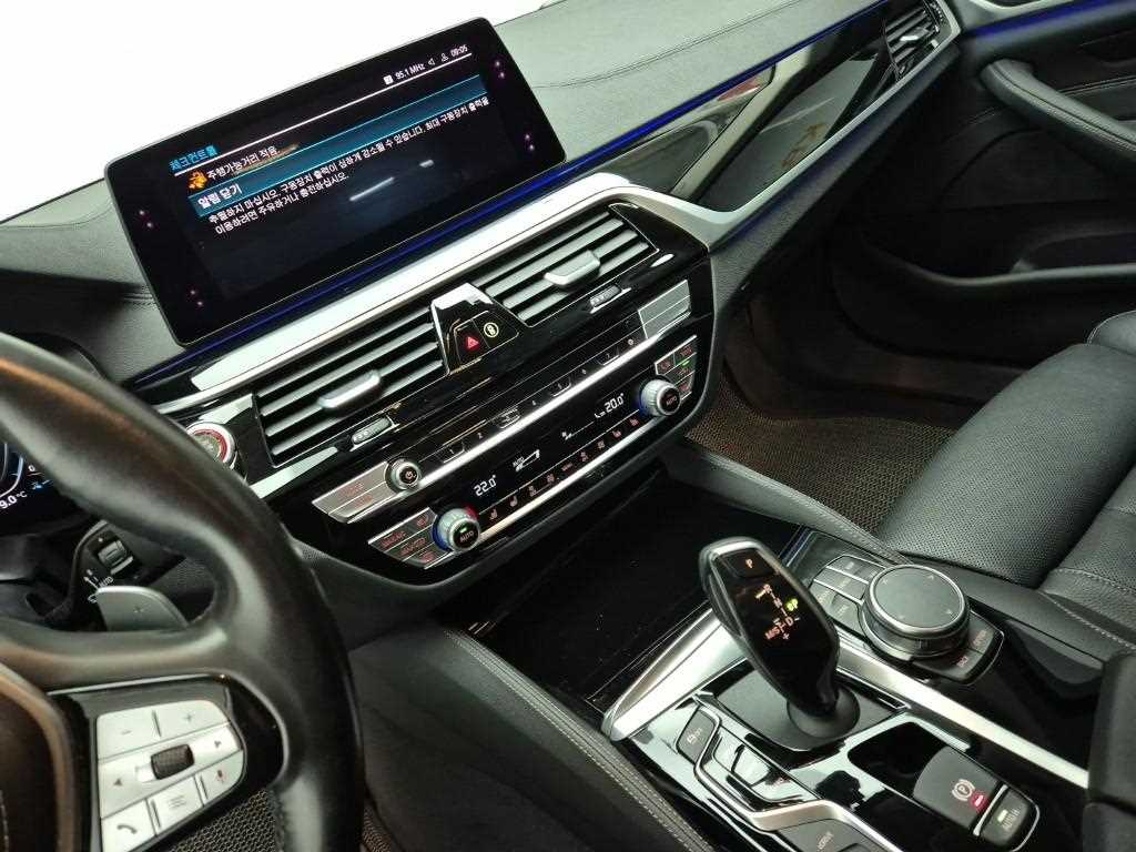 BMW 5 Series - Vista 10