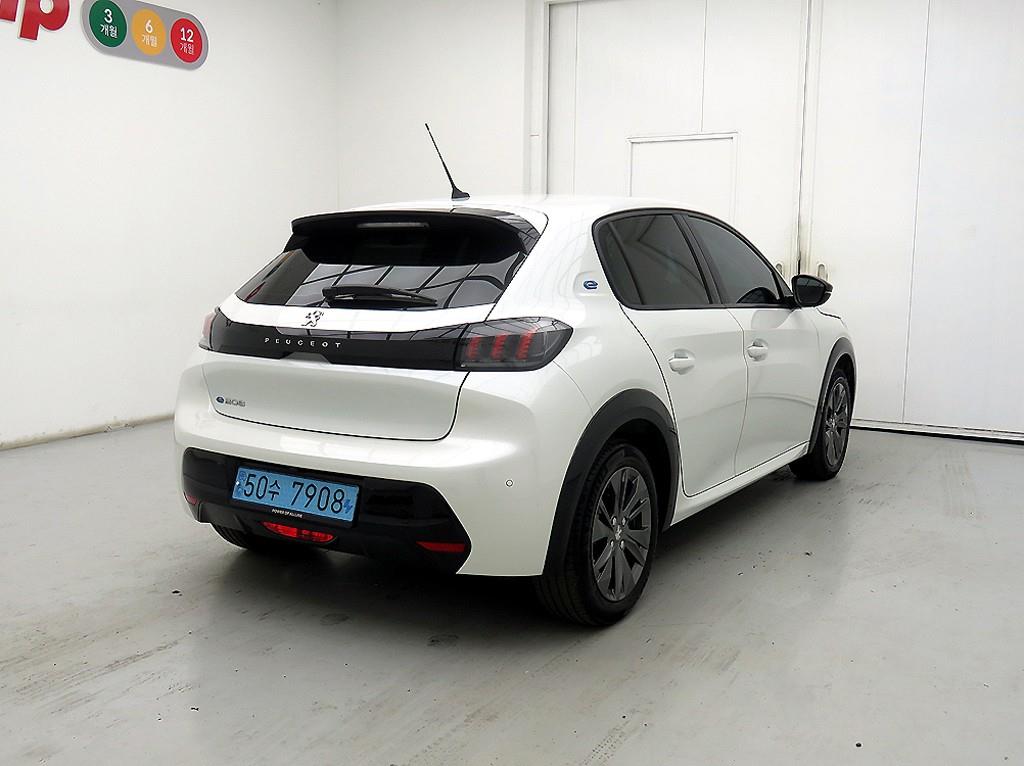 Peugeot 208 - Vista 4