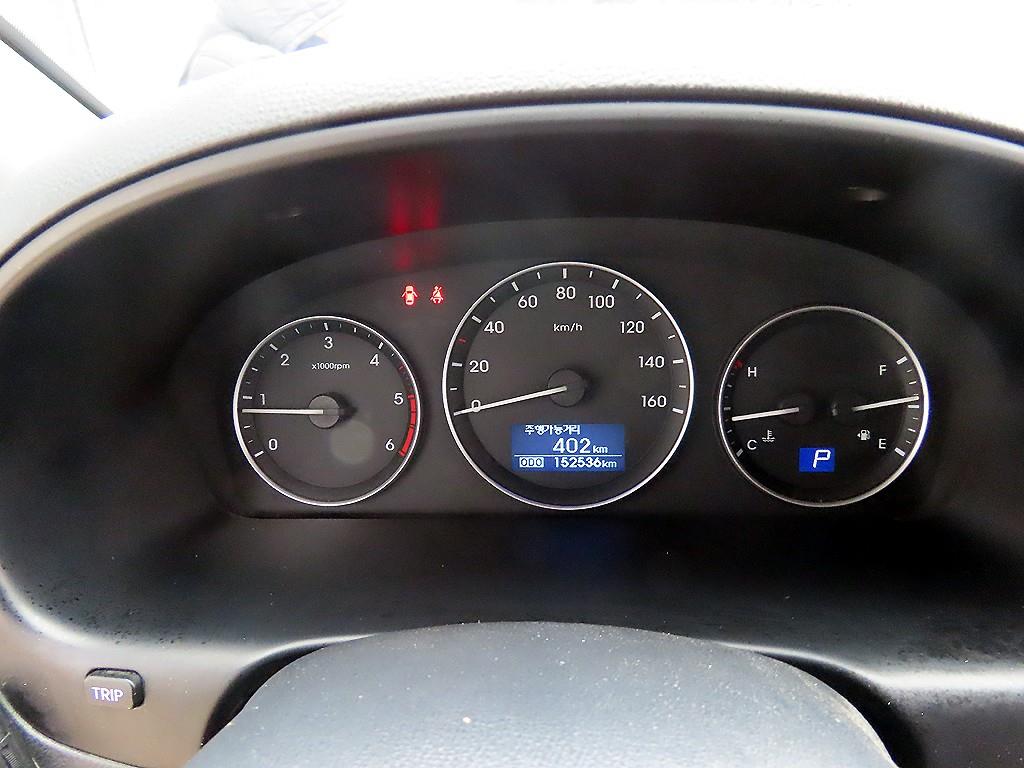 HYUNDAI Starex - Vista 10