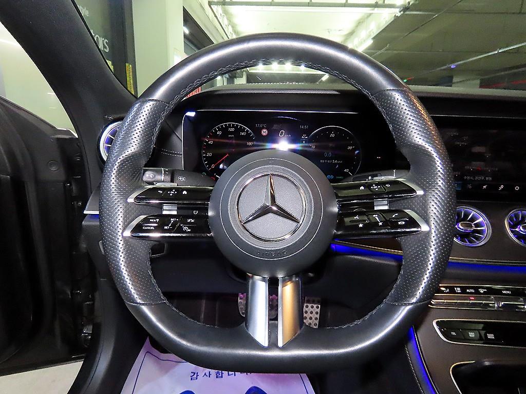 Mercedes Benz CLS Class - Vista 8