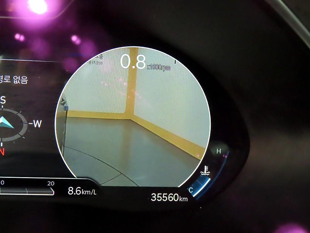 Genesis G80 - Vista 8