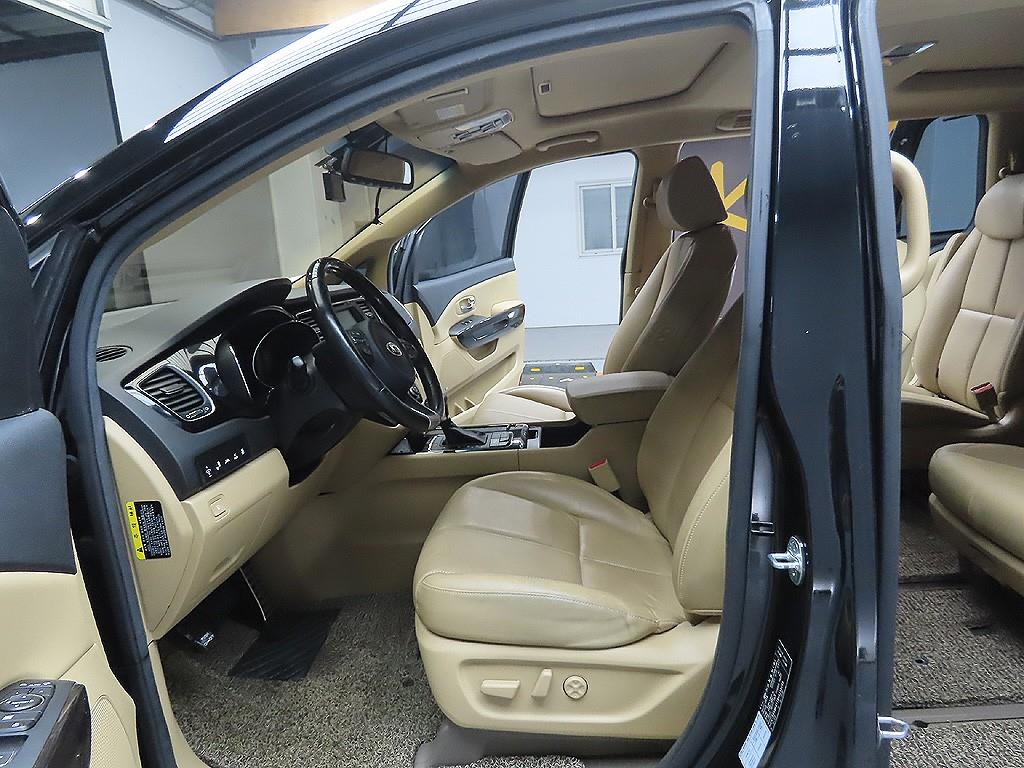 KIA Carnival 2017 Negro - Importación desde Corea - HF Imports Iquique - Foto 13