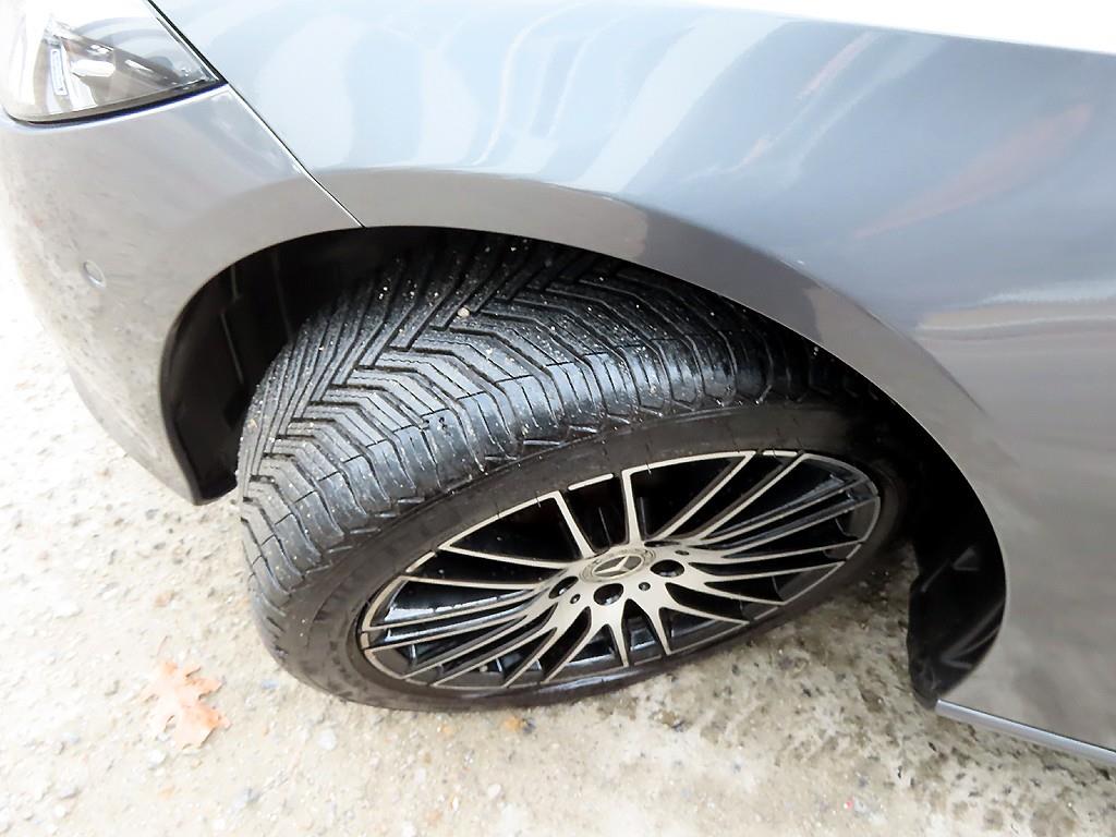 Mercedes Benz C Class 2022 Gris - Importación desde Corea - HF Imports Iquique - Foto 20