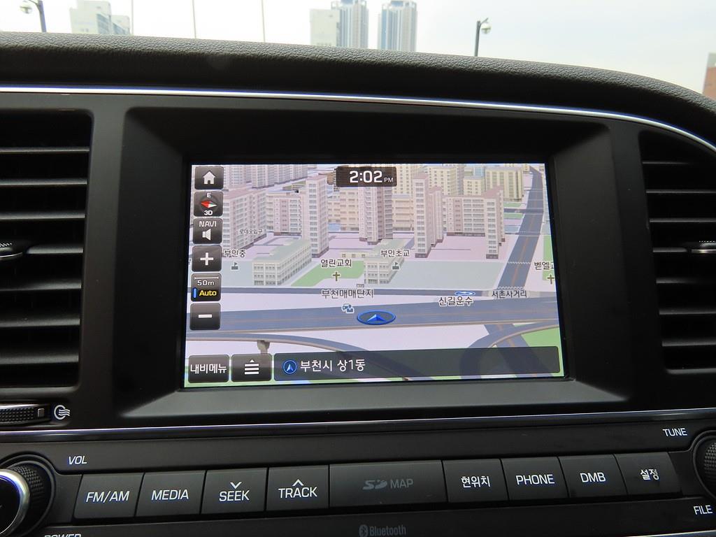 HYUNDAI Avante - Vista 10