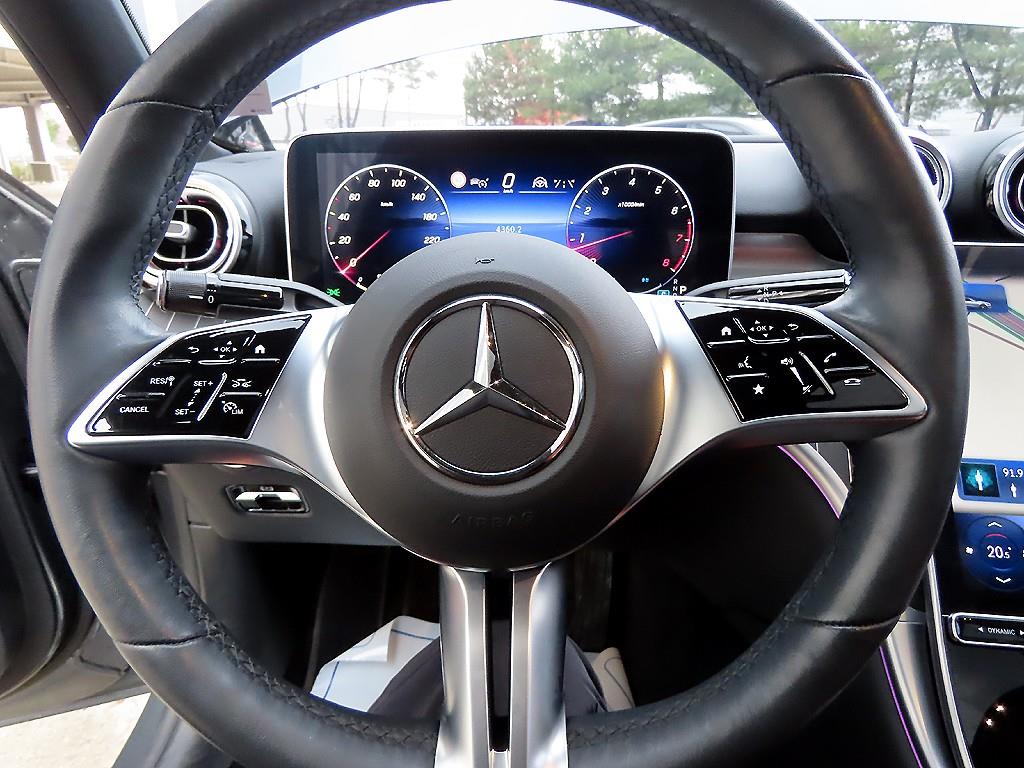 Mercedes Benz C Class - Vista 8