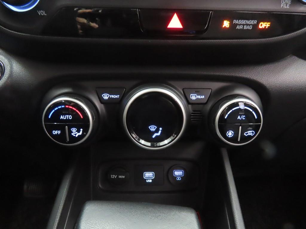 HYUNDAI Venue - Vista 12