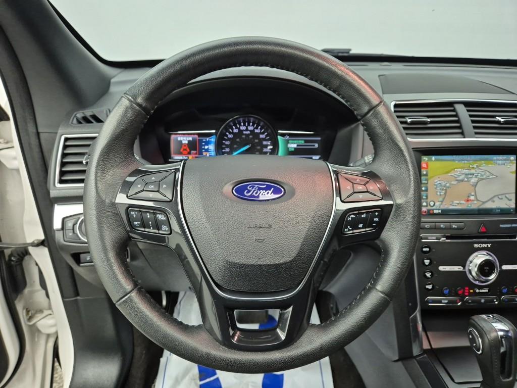 Ford Explorer - Vista 9