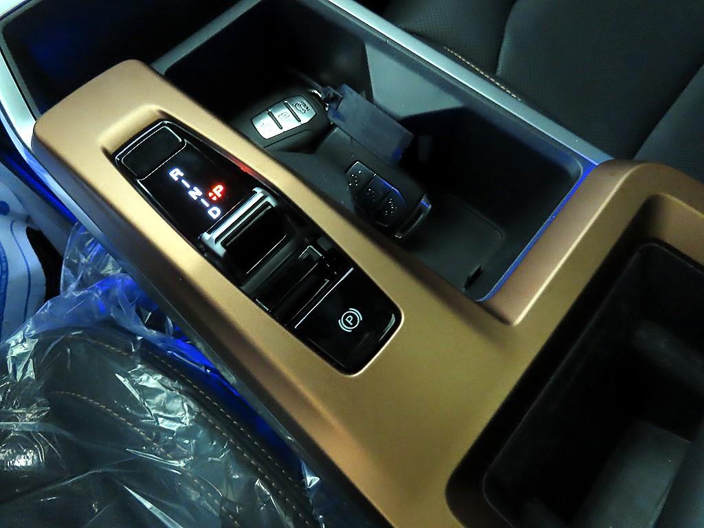 Ssangyong Torres - Vista 12